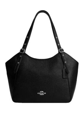 COACH Meadow
shoulder bag in black with silver hardware